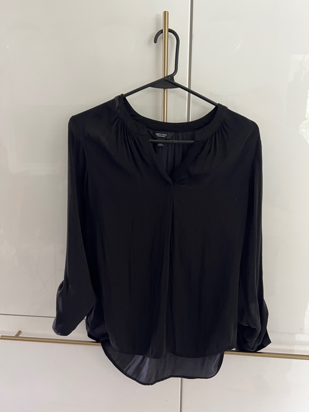 Vera Wang Black Long-Sleeve Scoop Neck Blouse